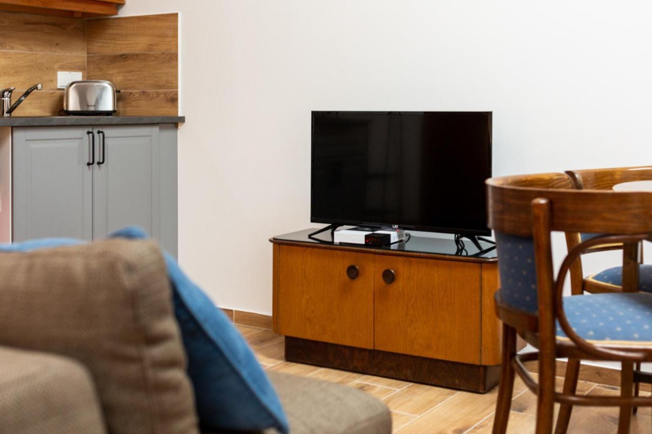 Palac Zieleniewskich Apartamenty Sw Marka 31 Краков Экстерьер фото