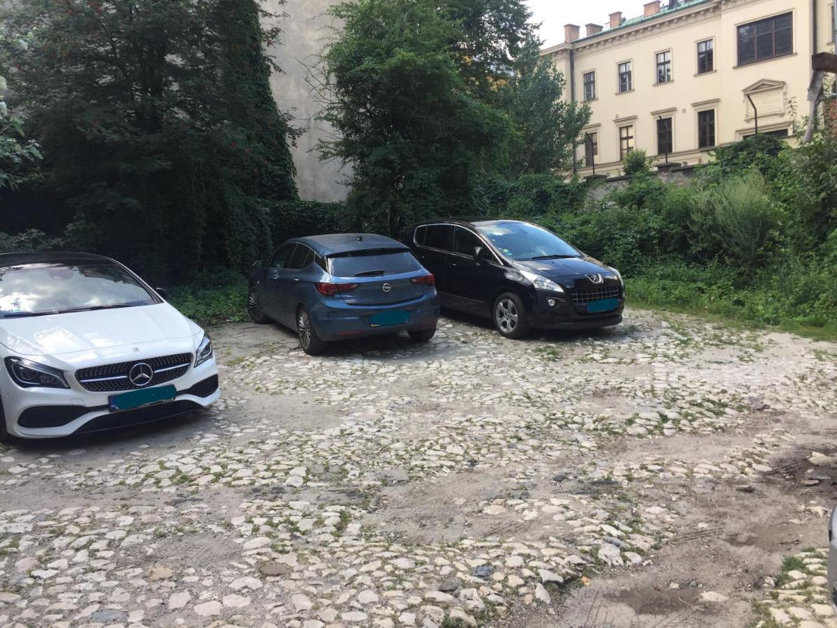 Palac Zieleniewskich Apartamenty Sw Marka 31 Краков Экстерьер фото